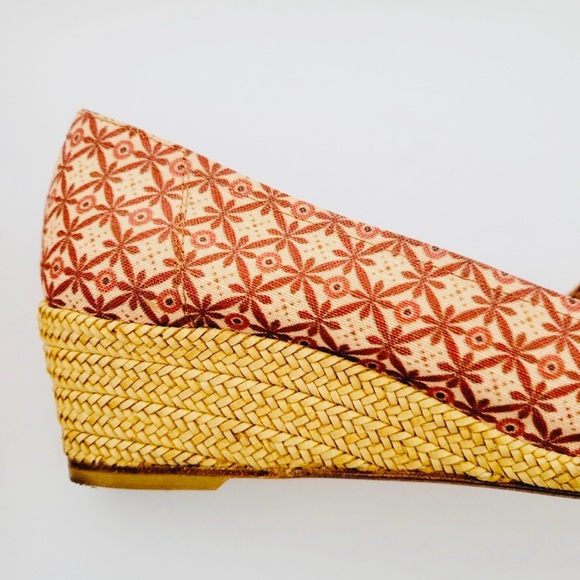 Stuart Weitzman Theodora & Callum Peep Toe Espadrilles - Picture 11 of 16